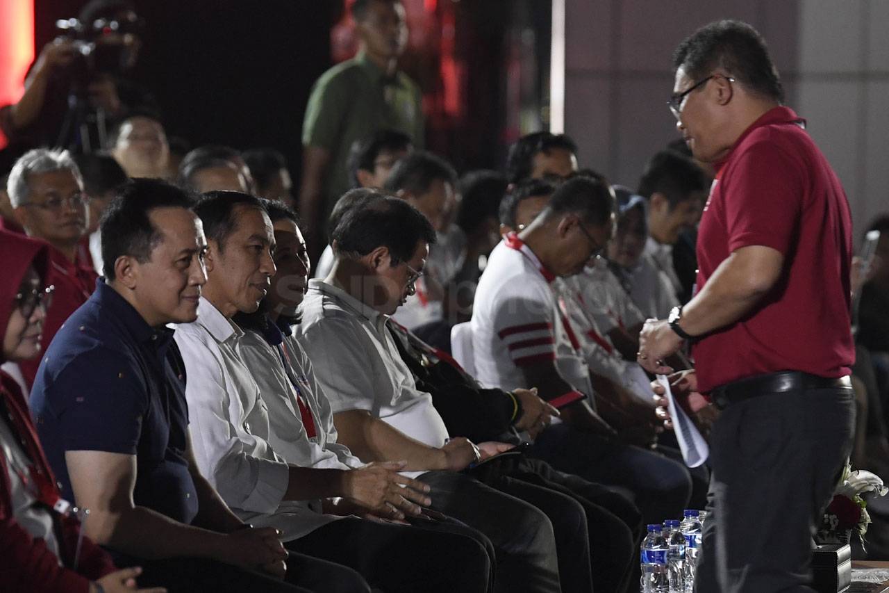 Presiden Jokowi Resmikan...
