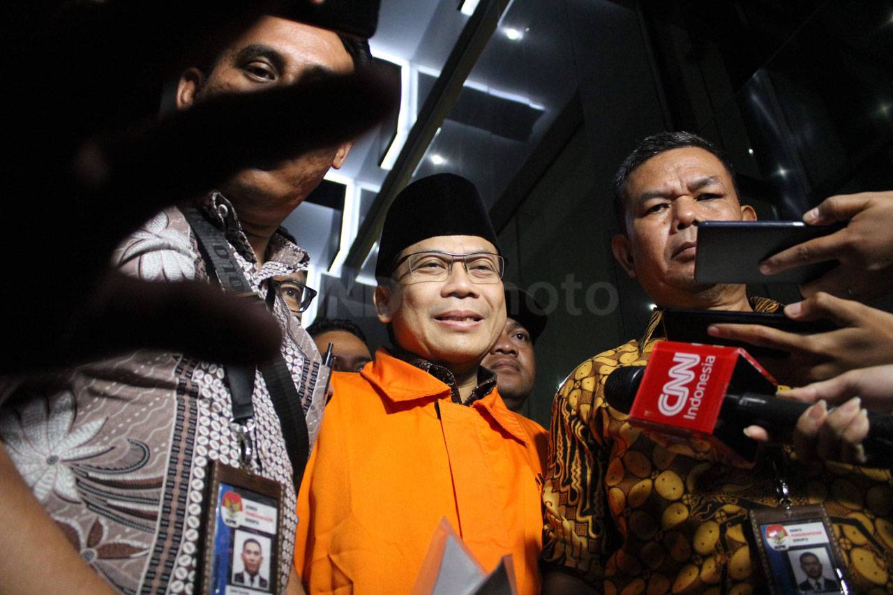 KPK Resmi Menahan Wakil...