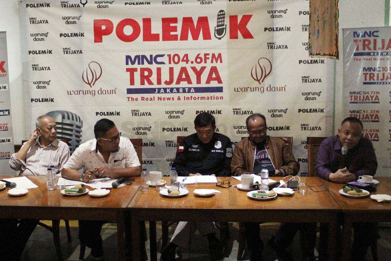Polemik Trijaya: Awan...
