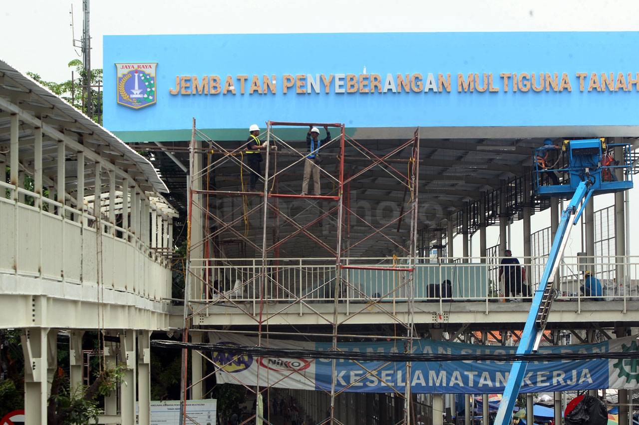 Pembangunan Sky Bridge...