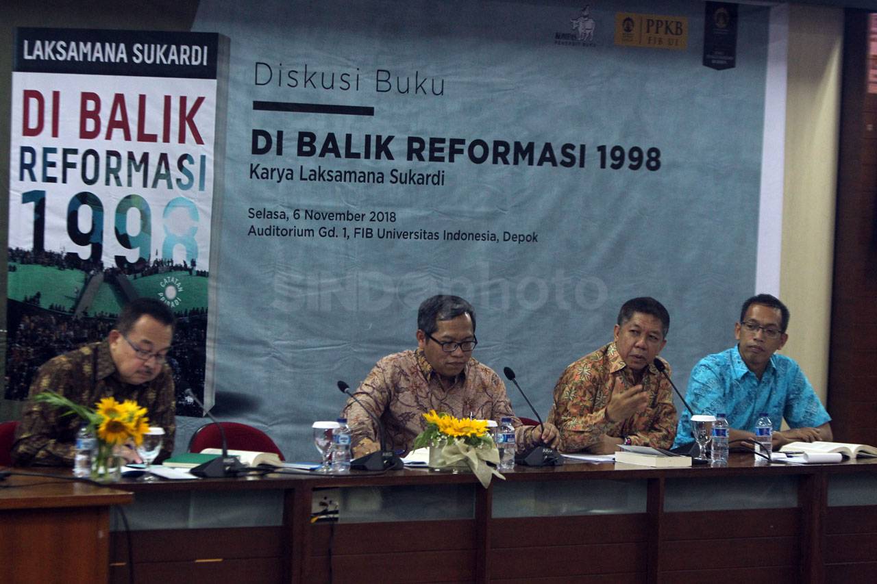 Diskusi Buku Di Balik...