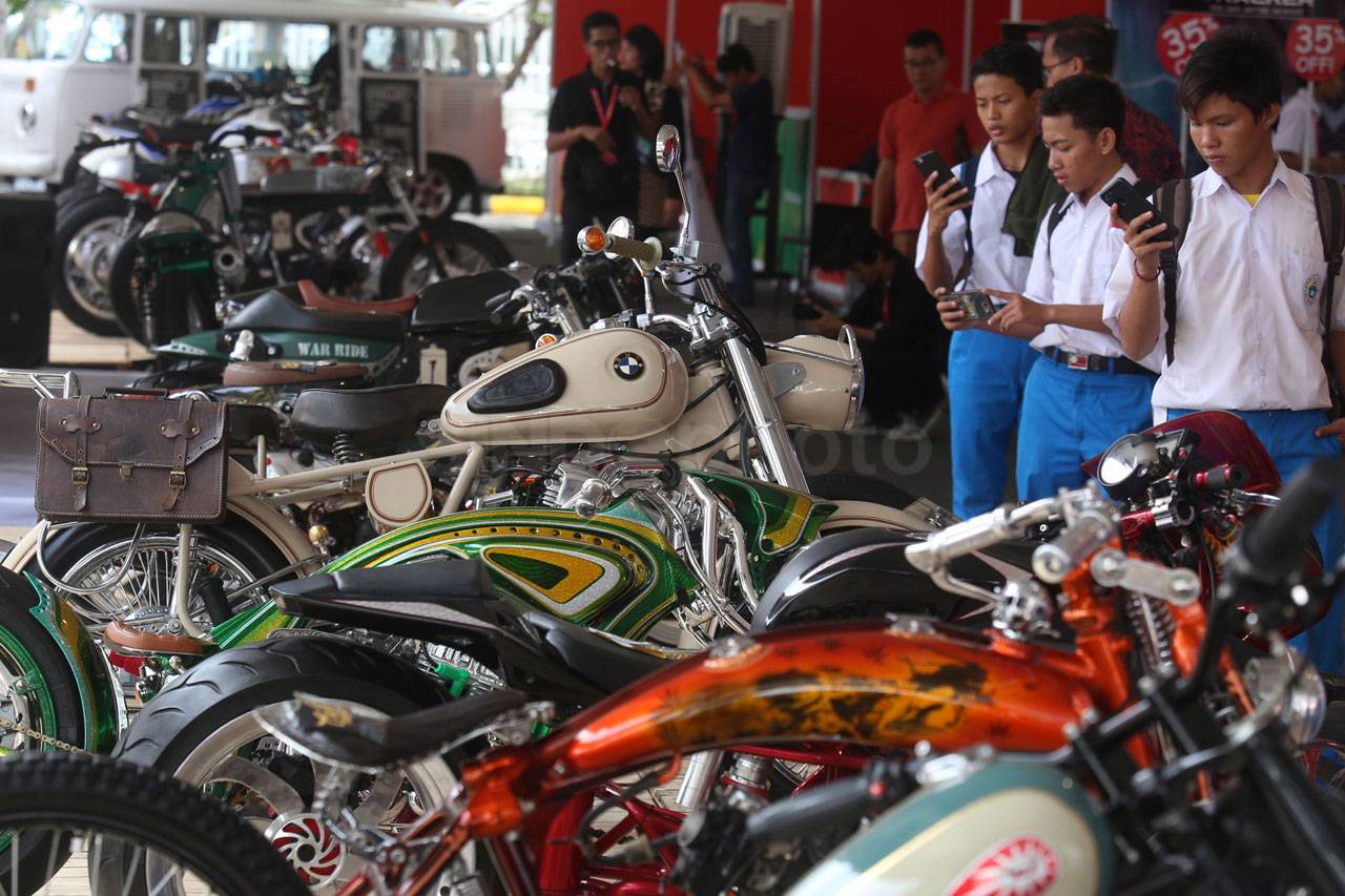 Sederet Motor Custom...