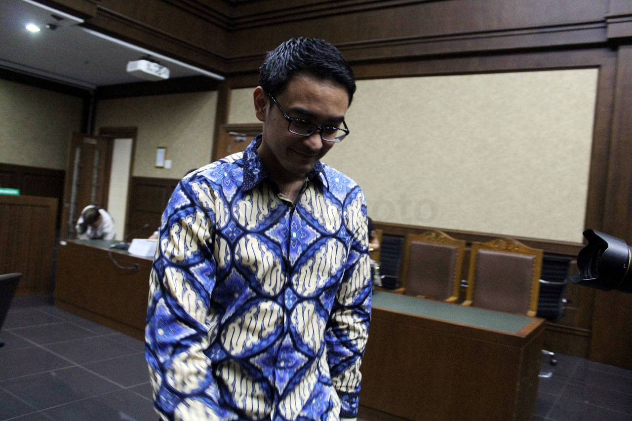Jaksa KPK Tuntut Zumi...