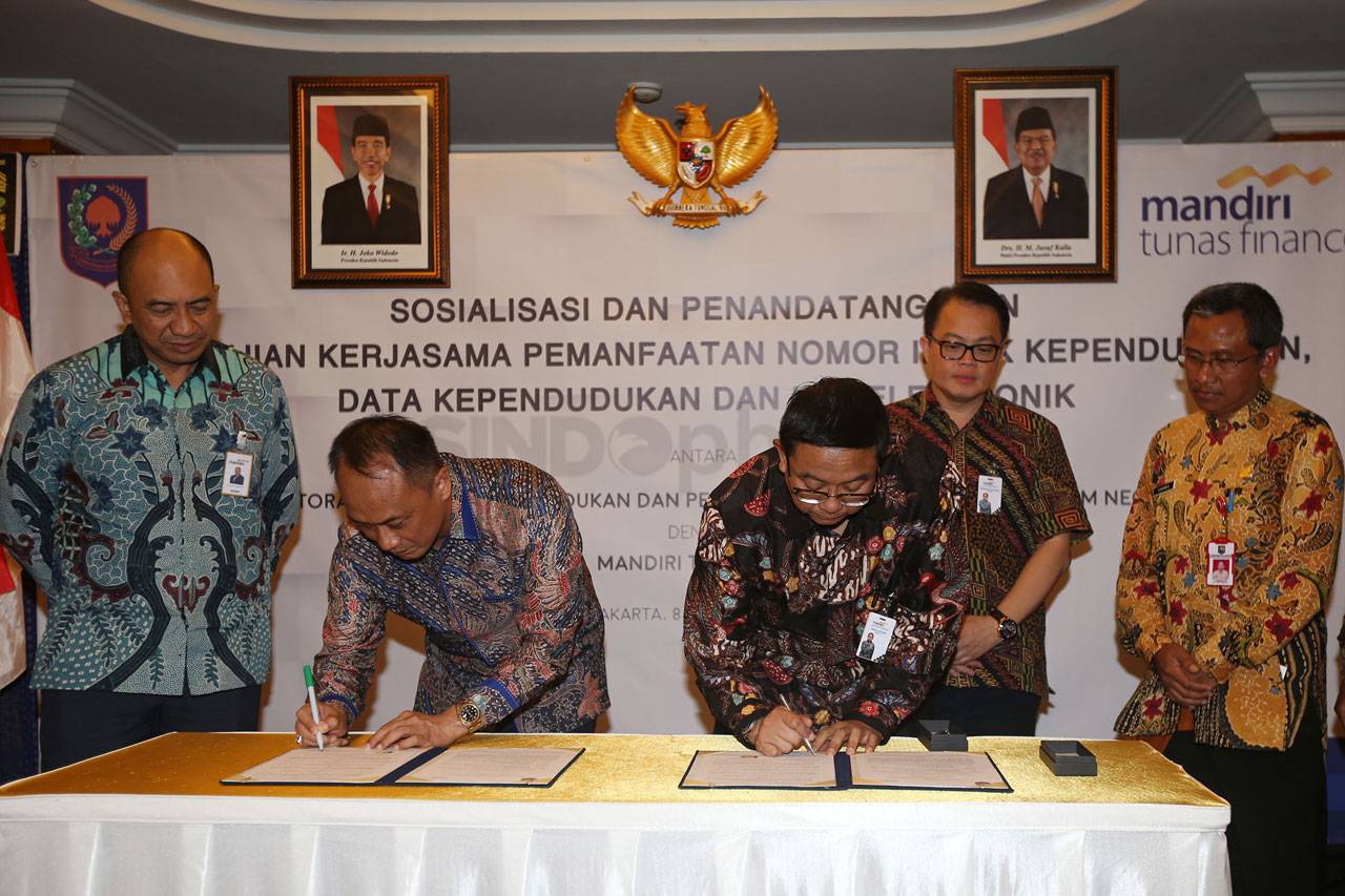 Mandiri Tunas Finance...