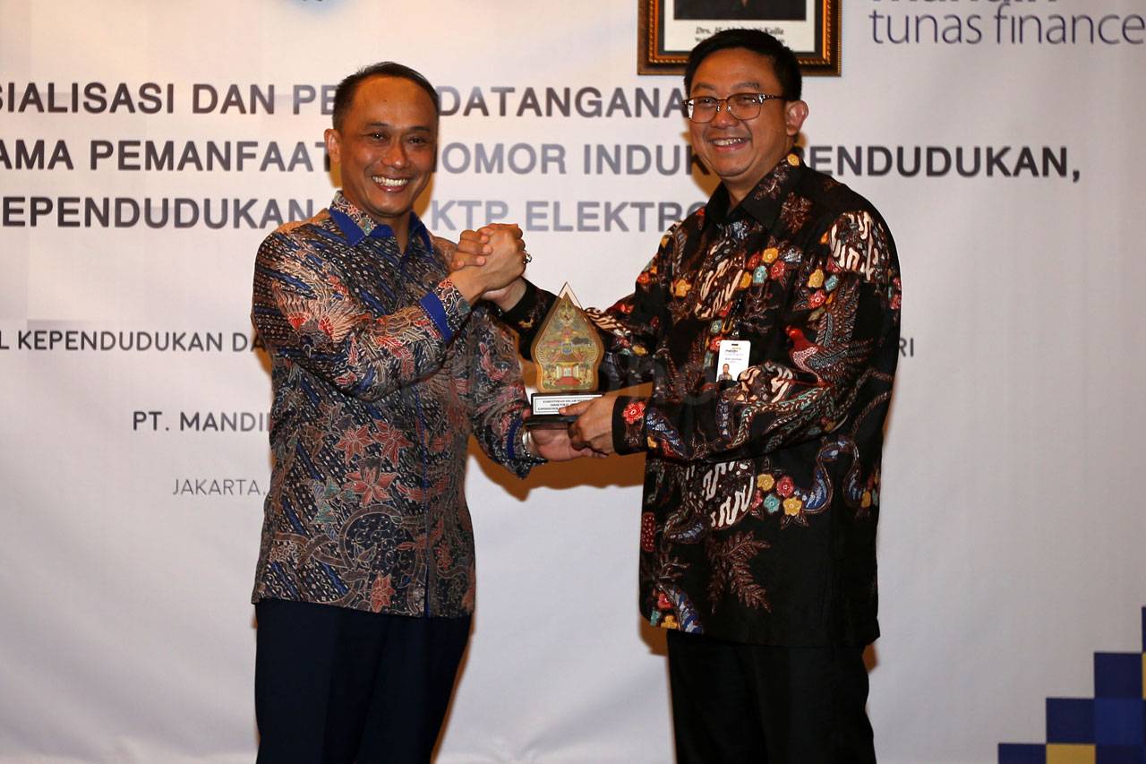 Mandiri Tunas Finance...
