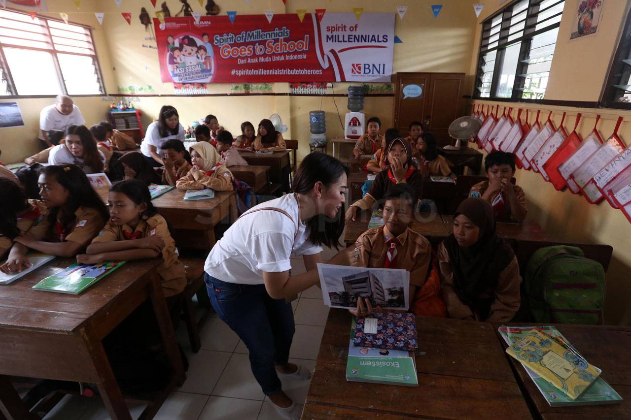 Keseruan Karyawan Millenial...