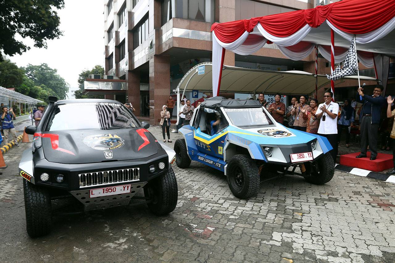 Keliling Nusantara,...