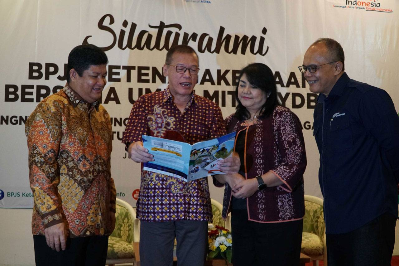 Sosialisasi Program...