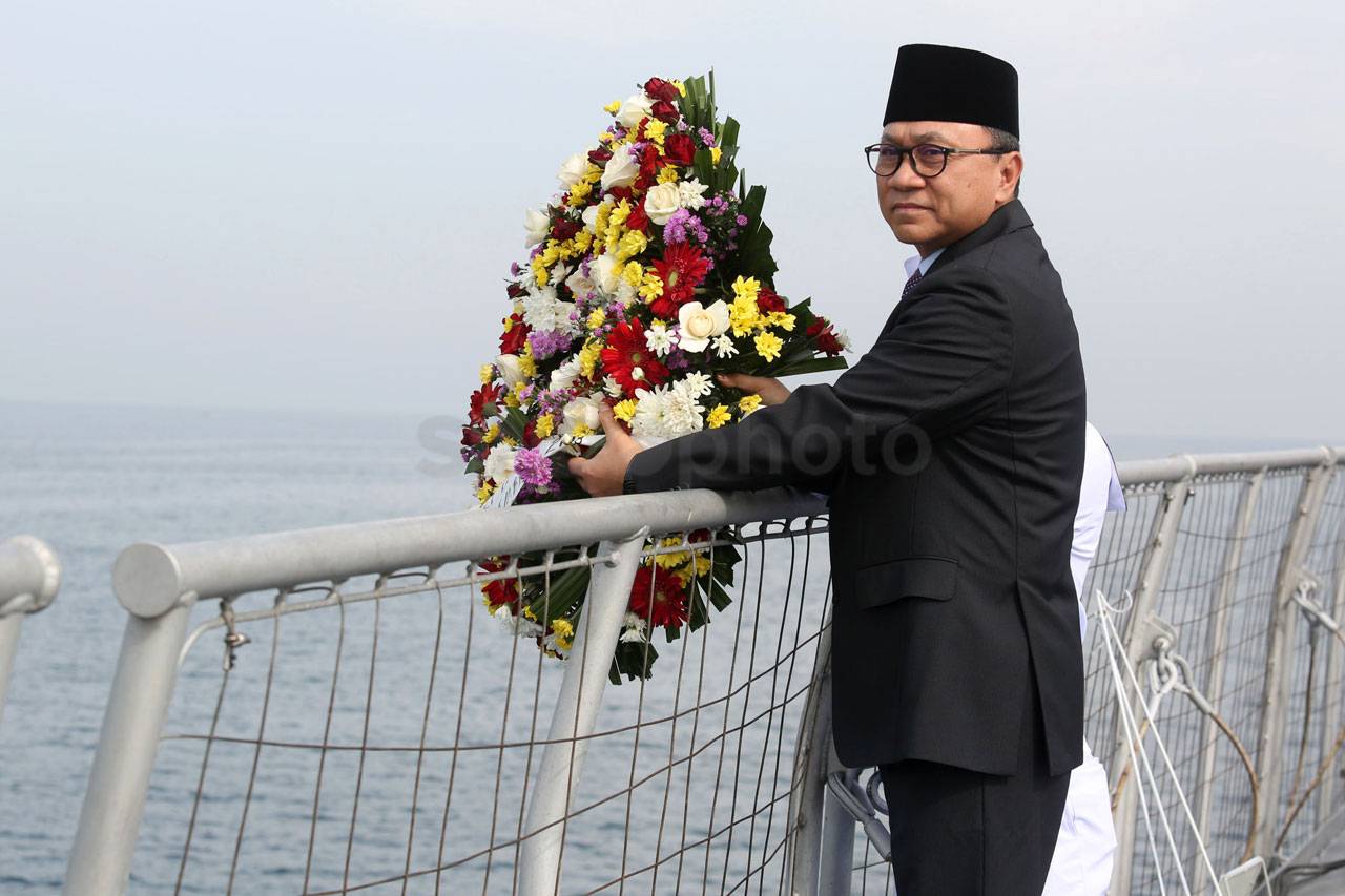 Ketua MPR Pimpin Upacara...