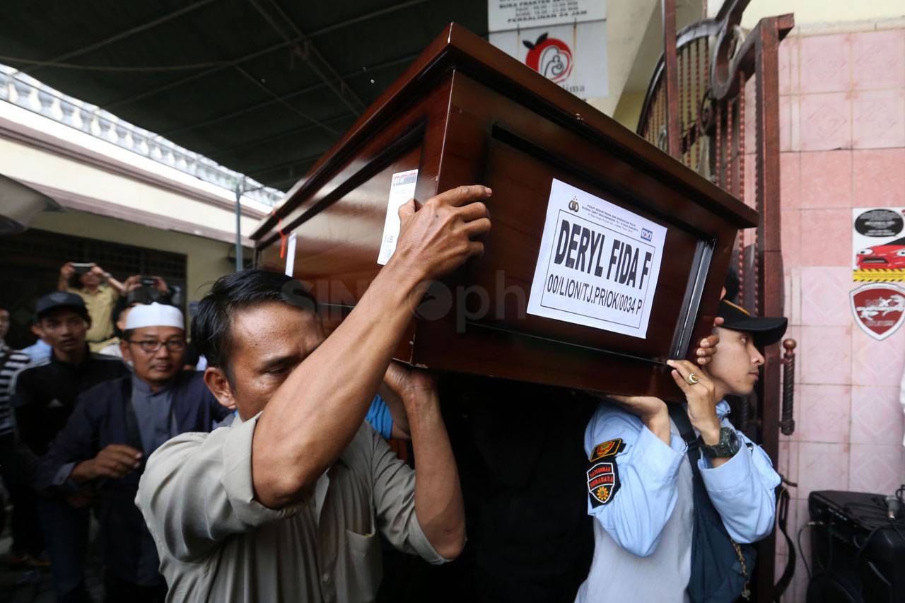 Isak Tangis Sambut Kedatangan...
