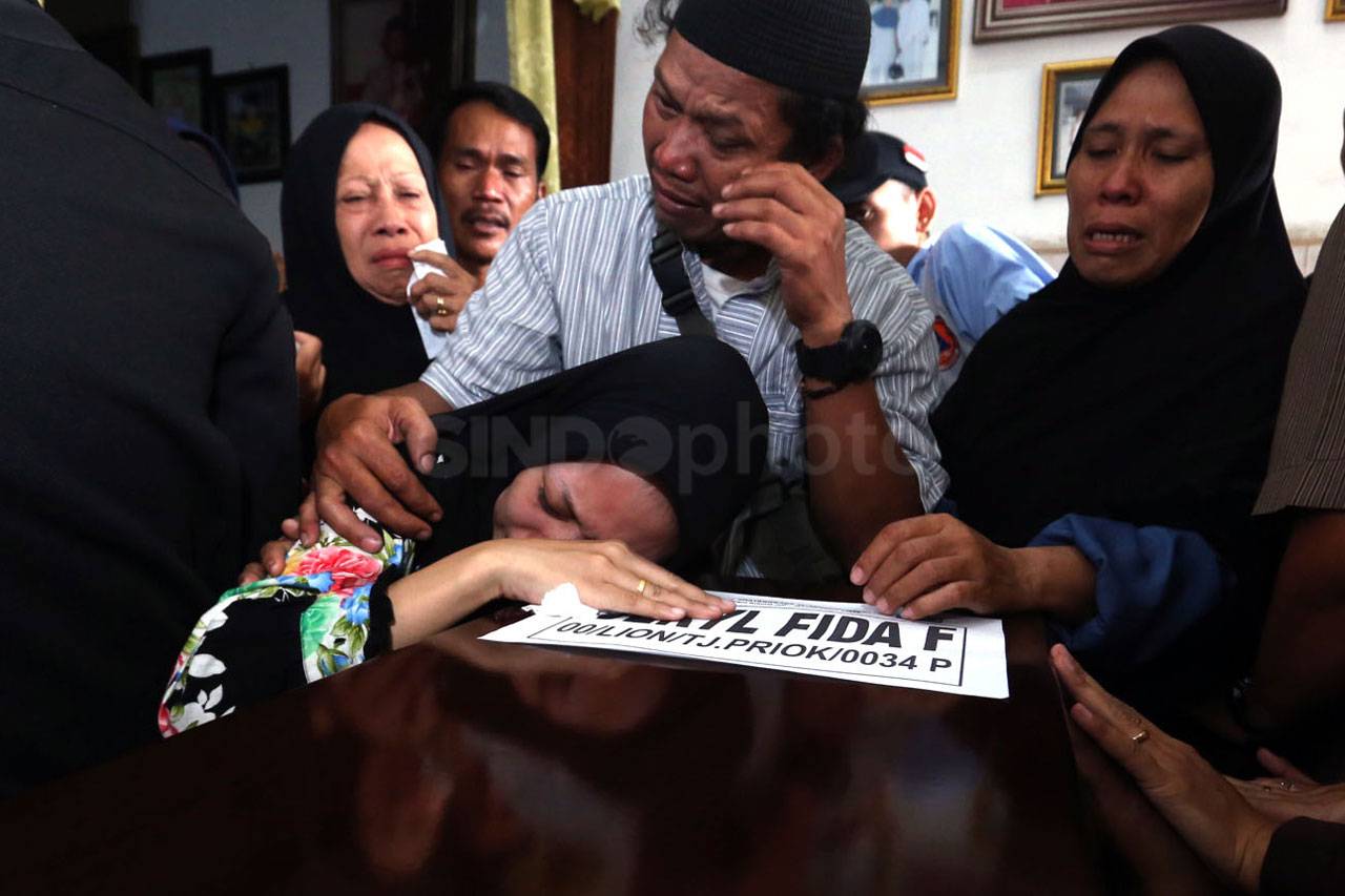 Isak Tangis Sambut Kedatangan...