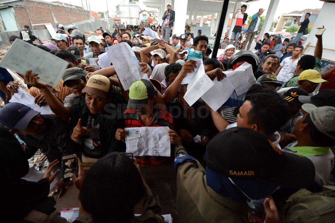 Ratusan PKL Gembong...
