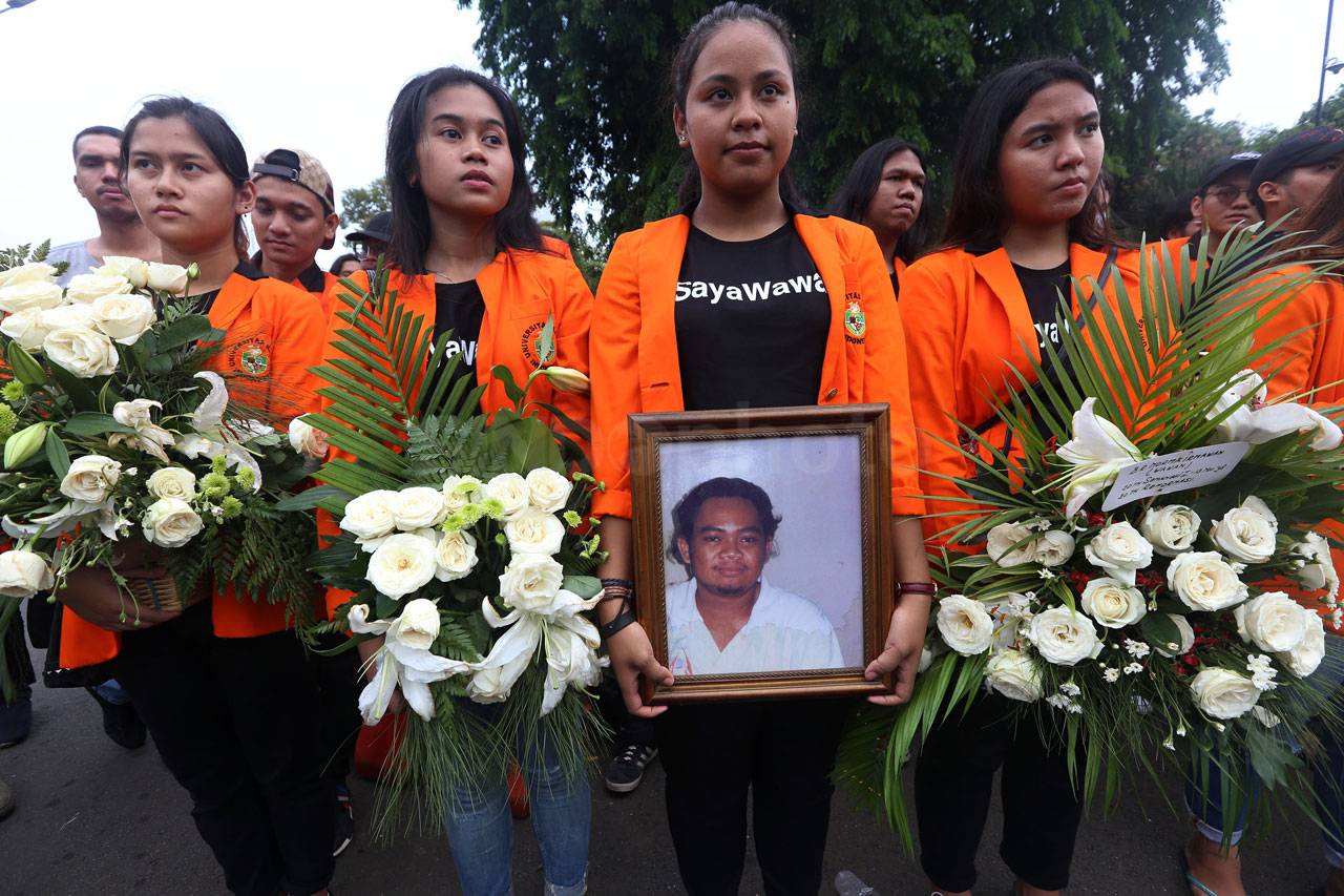 Mahasiswa Desak Pemerintah...