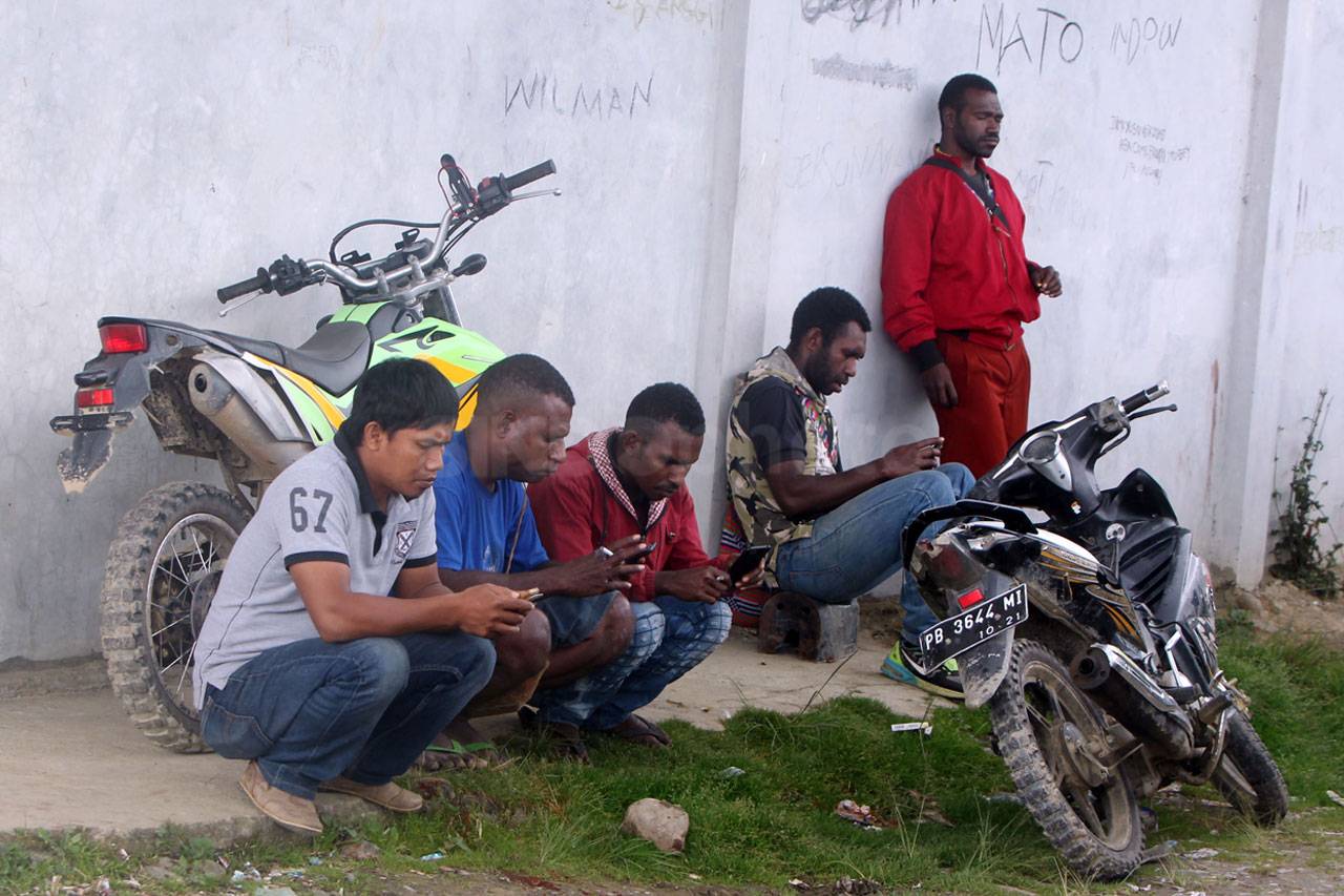 Menanti Jaringan Internet...