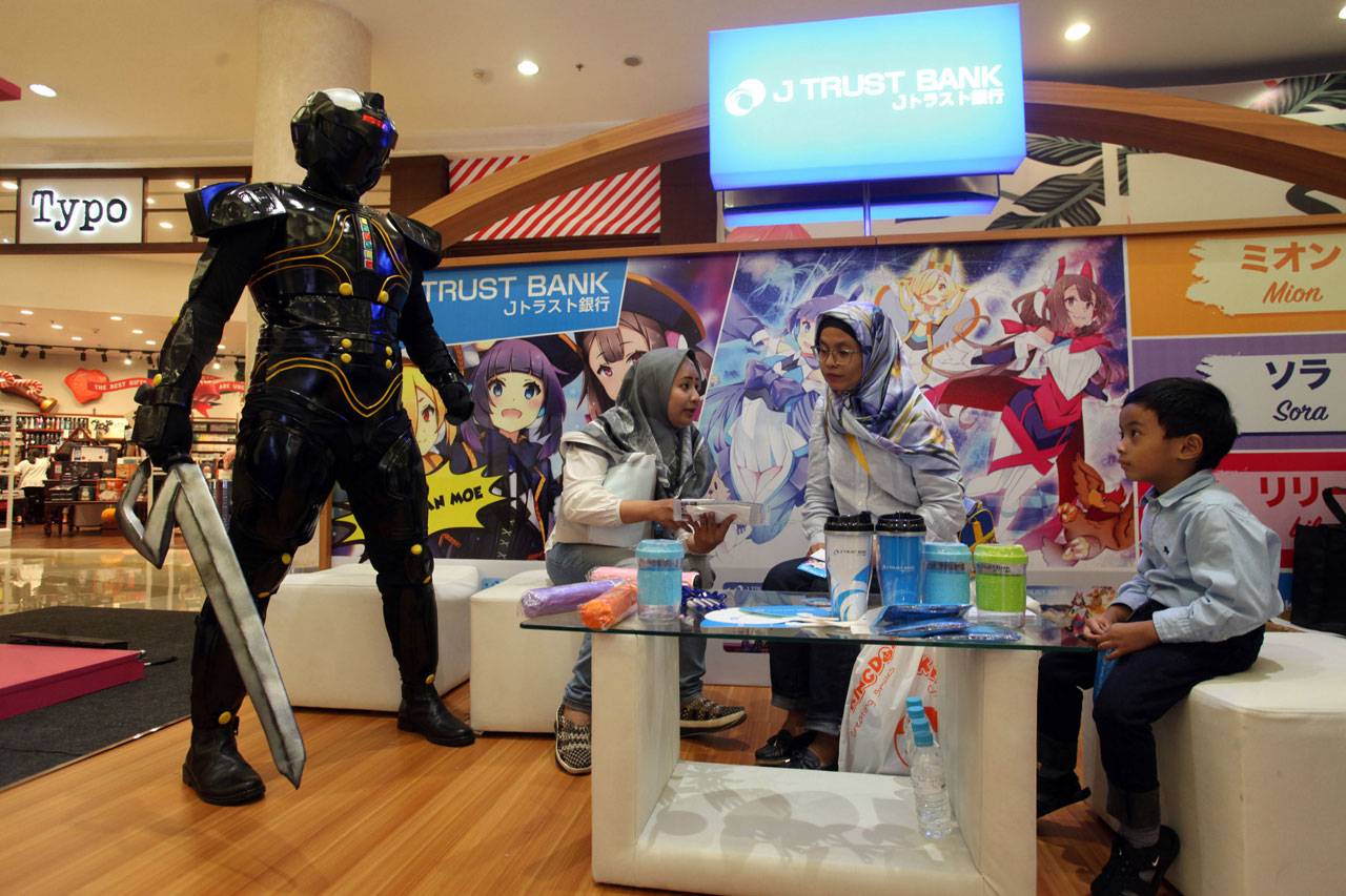 J Trust Bank Tawarkan...
