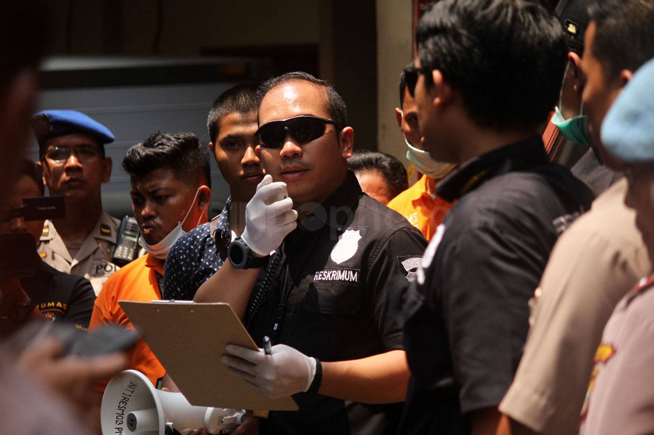 Polisi Gelar Rekonstruksi...