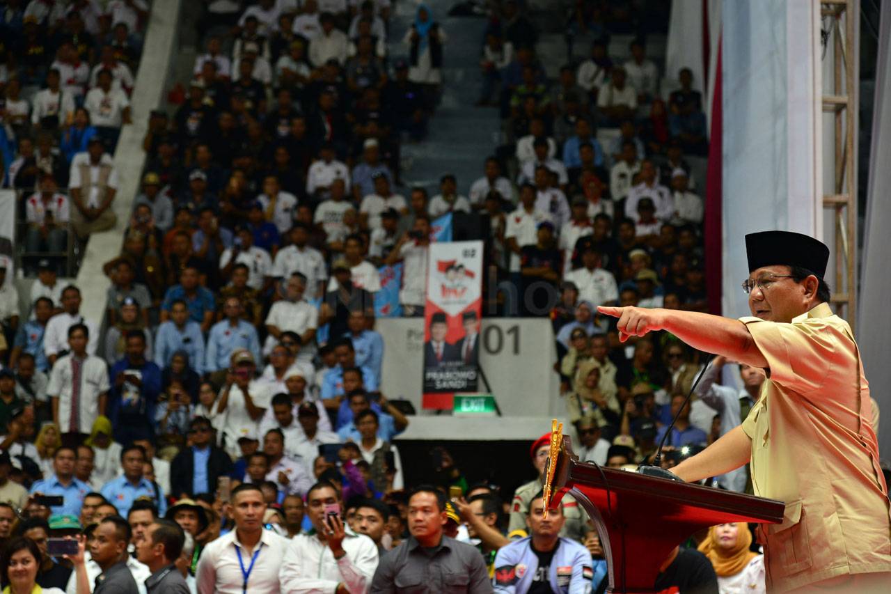 Capres Prabowo Berikan...