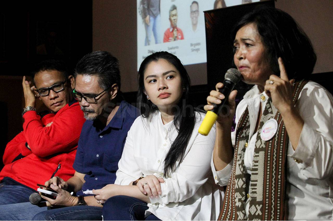 Relawan Jokowi Gelar...