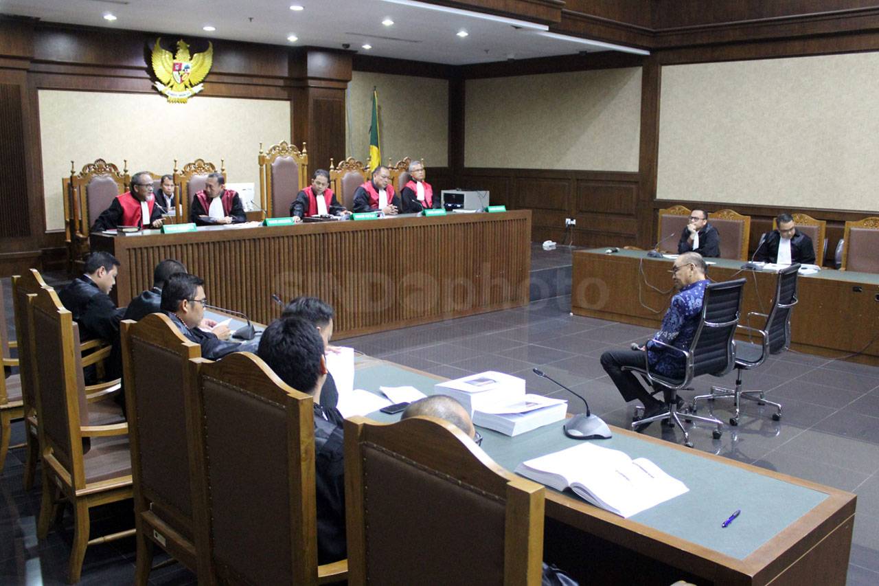 Pengusaha Johannes Budisutrisno...