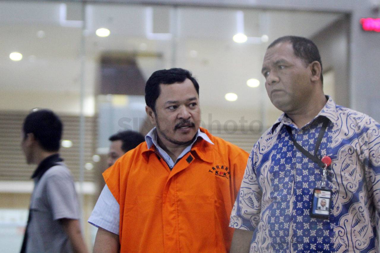 KPK Periksa Penyuap...