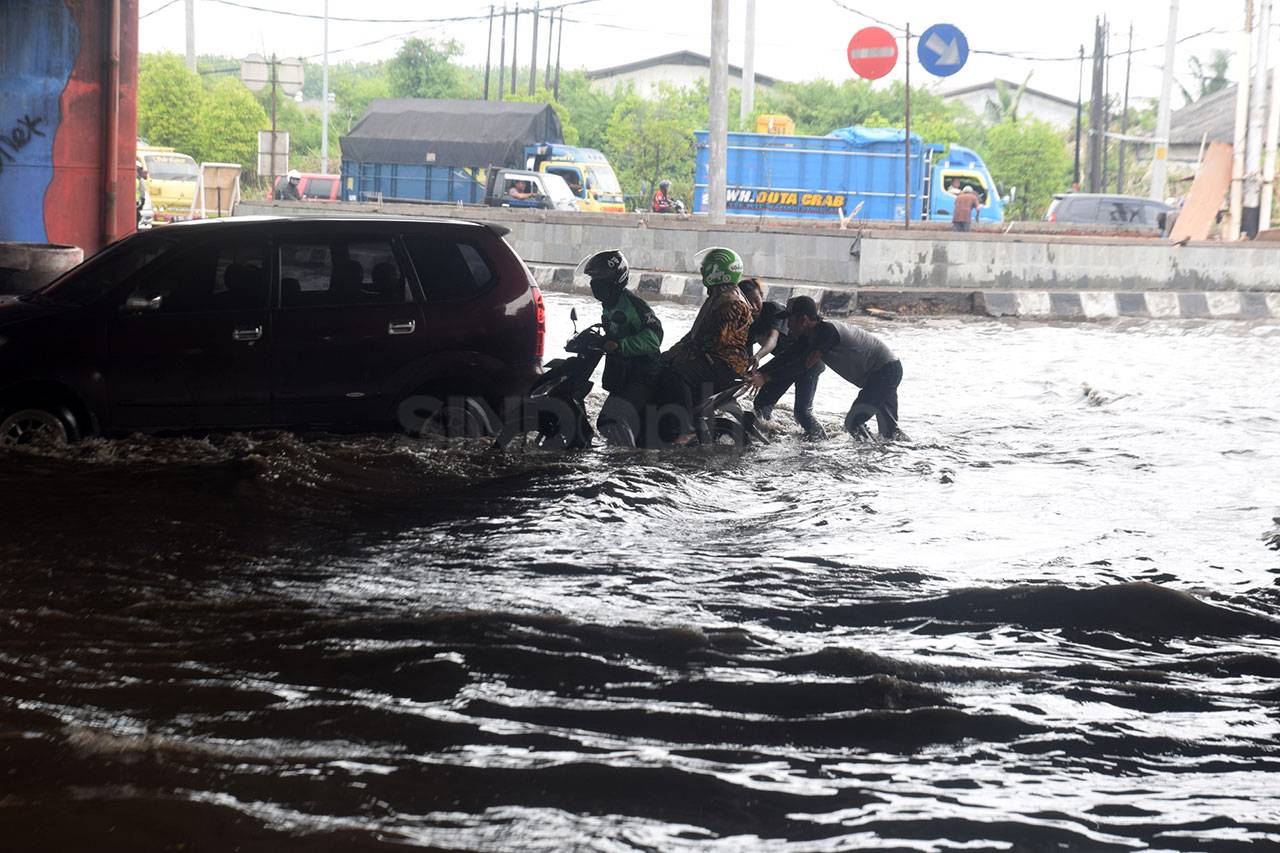Banjir dan Rob Rendam...