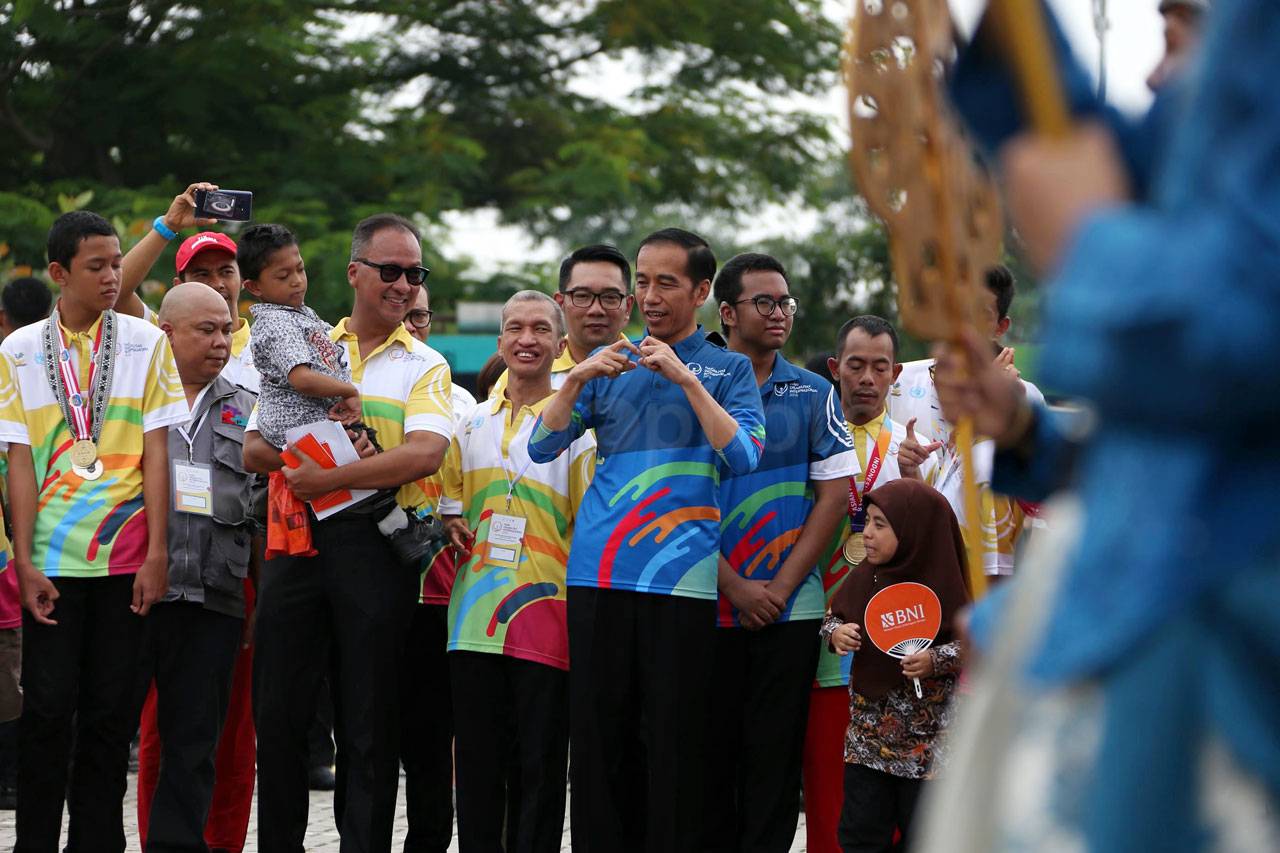 Presiden Jokowi Hadiri...