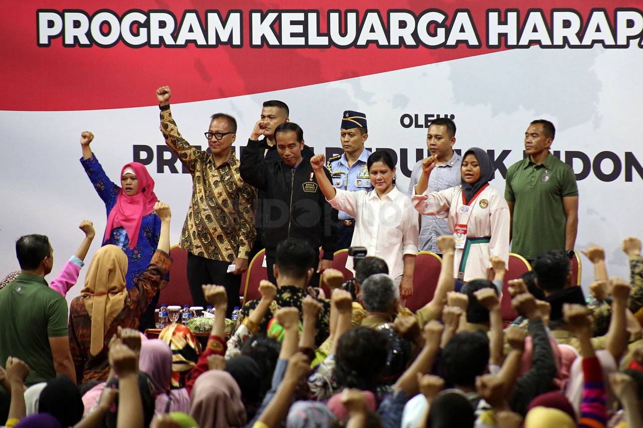 Presiden Jokowi Hadiri...