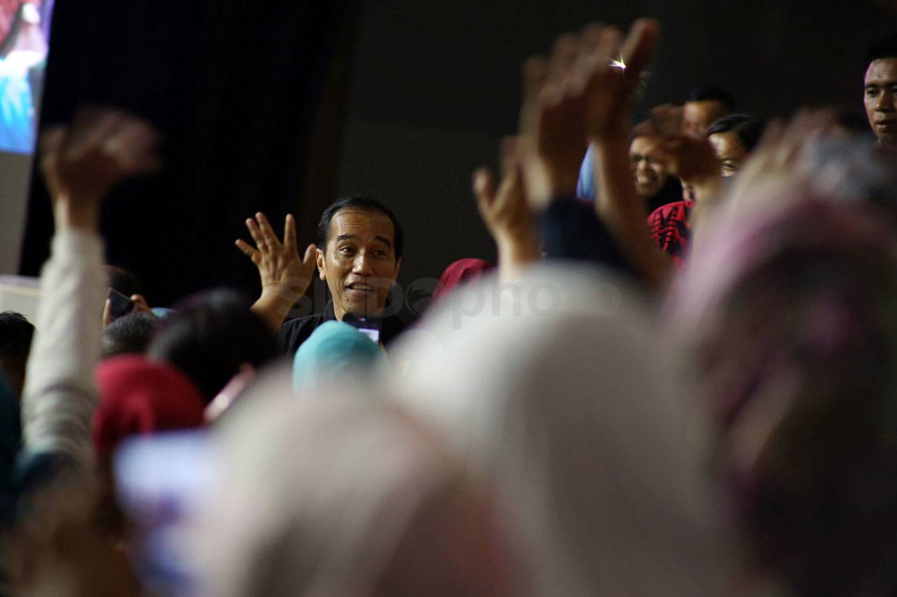 Presiden Jokowi Hadiri...