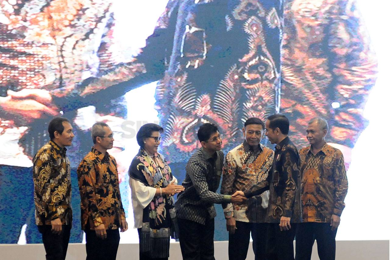 Presiden Jokowi Buka...