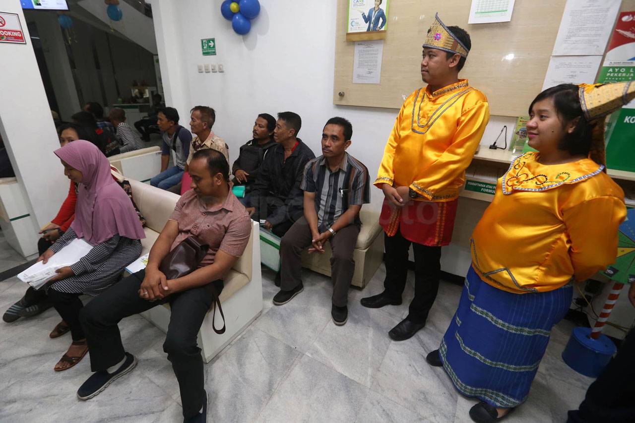 Rayakan HUT ke-41 Karyawan...