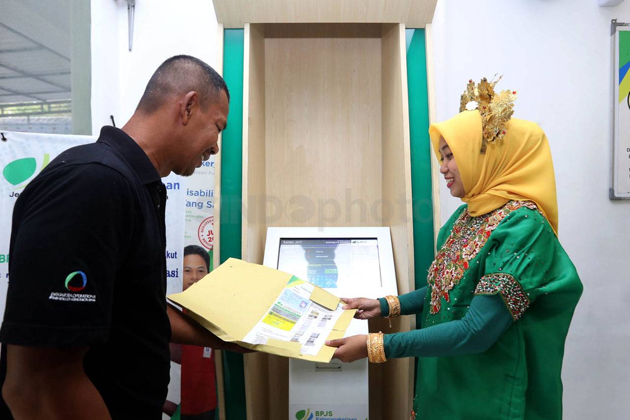 Rayakan HUT ke-41 Karyawan...
