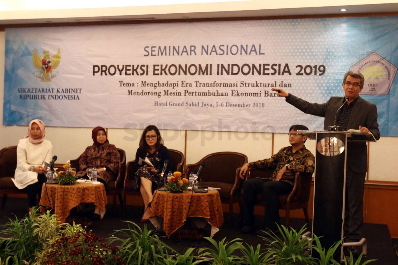 Seminar Nasional Proyeksi...