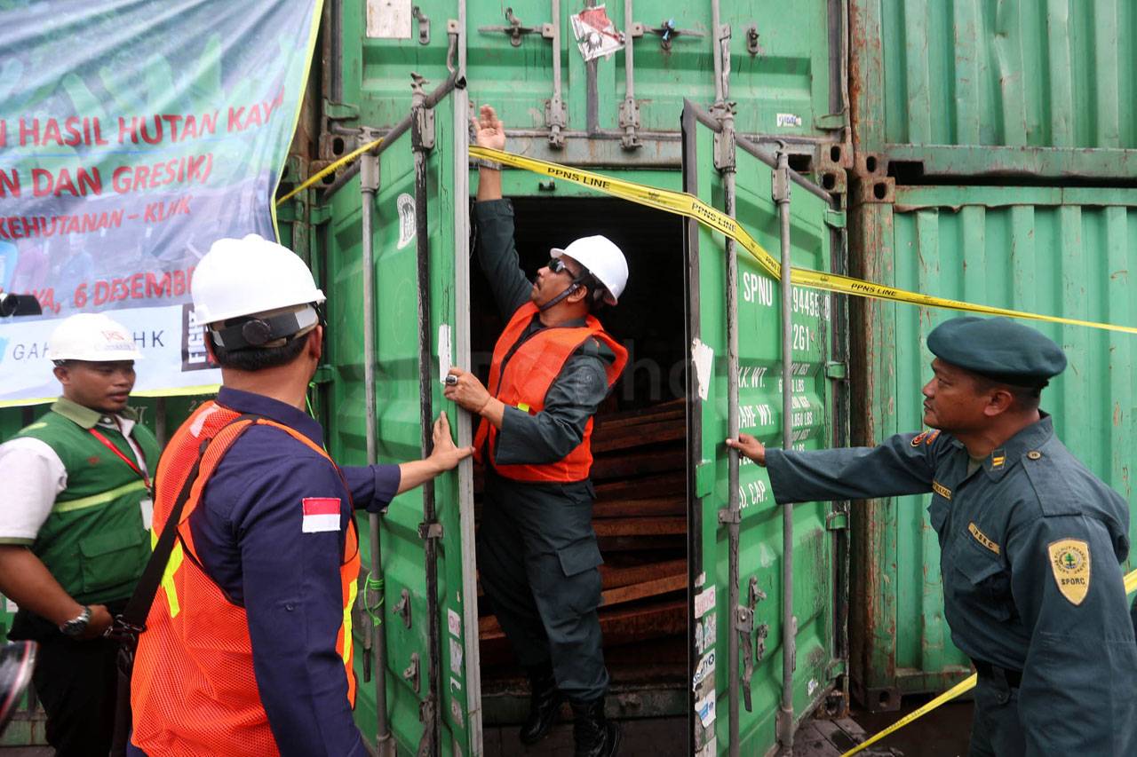 Ditjen Gakkum LHK Grebek...