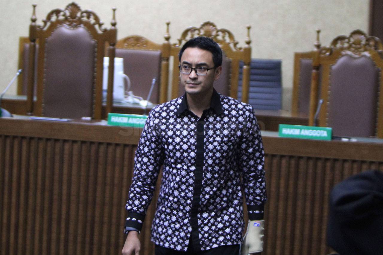 Zumi Zola Dihukum 6...