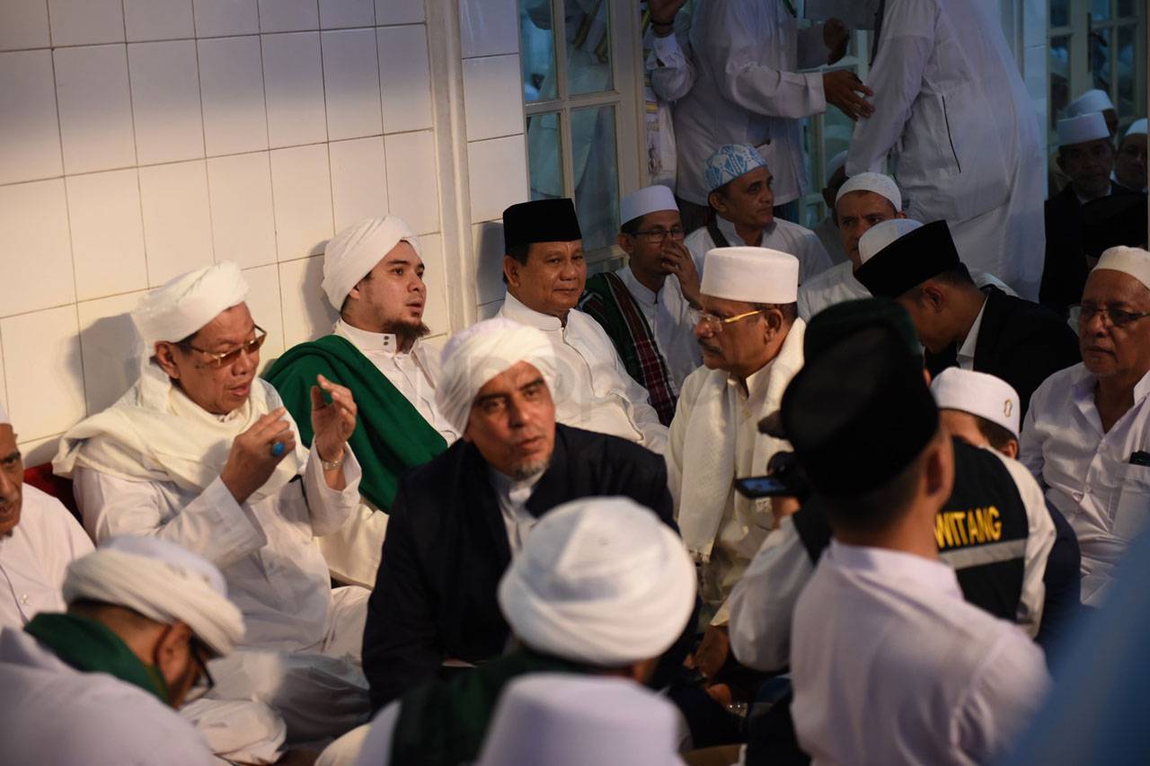 Capres Prabowo Hadiri...