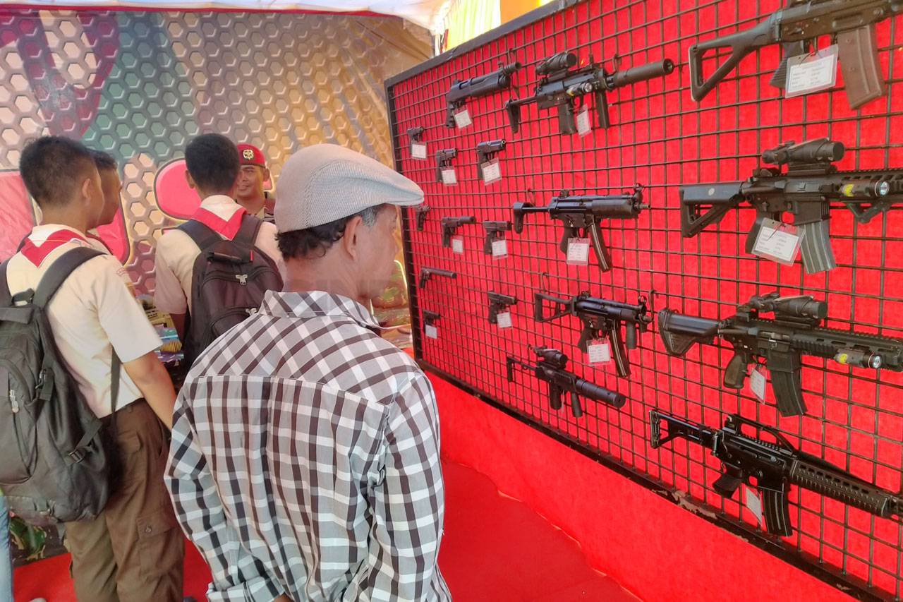 Pameran Alutsista Meriahkan...