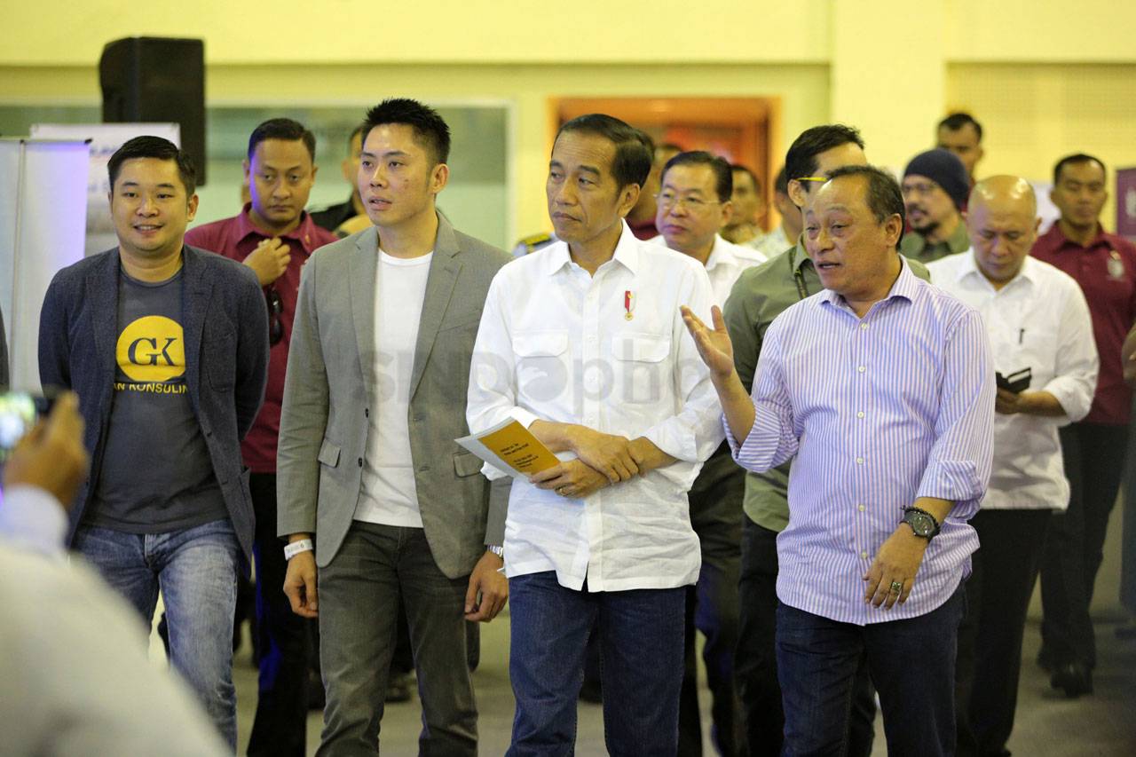 Presiden Jokowi Hadiri...