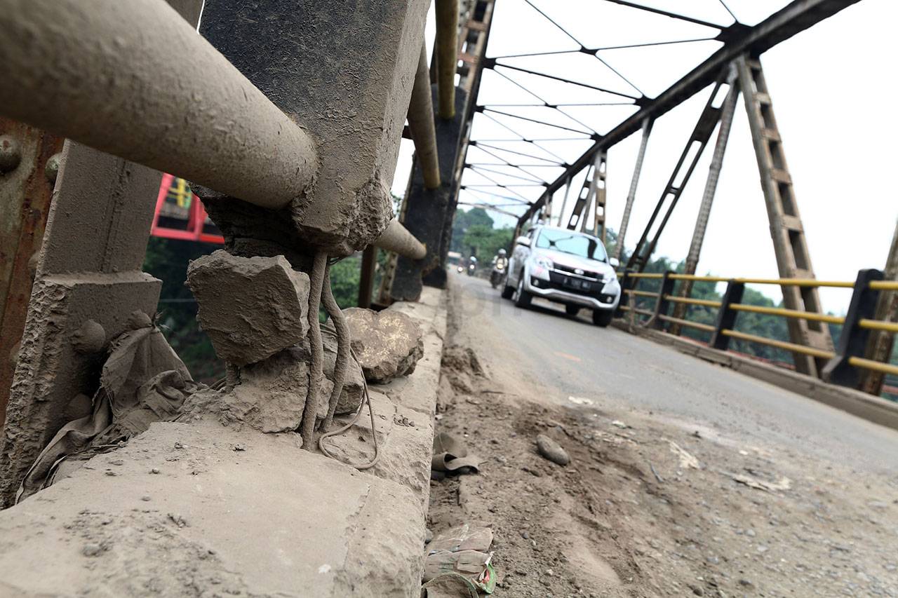 Kondisi Jembatan Cisauk...