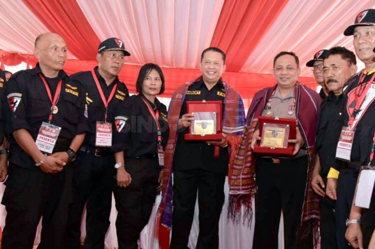 Bambang Soesatyo Hadiri...