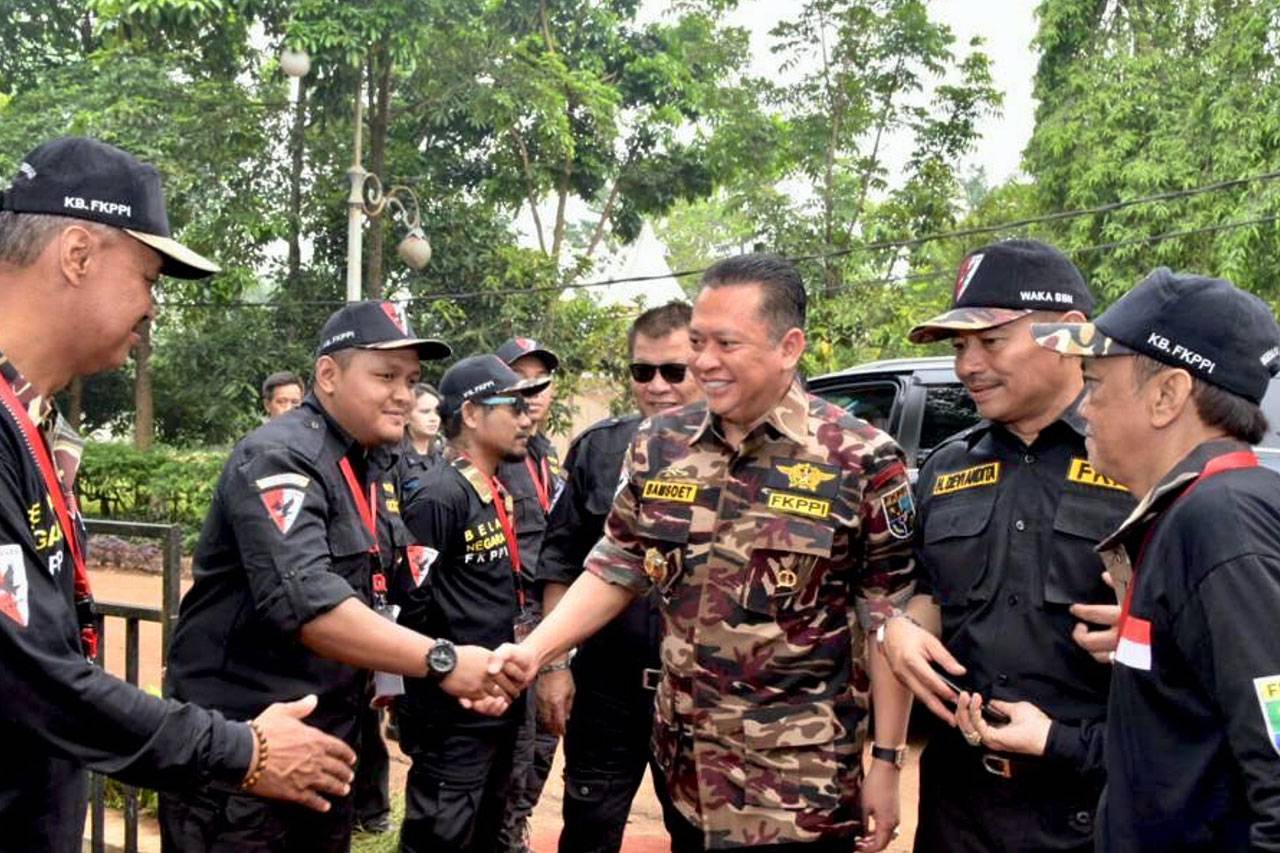 Bambang Soesatyo Hadiri...