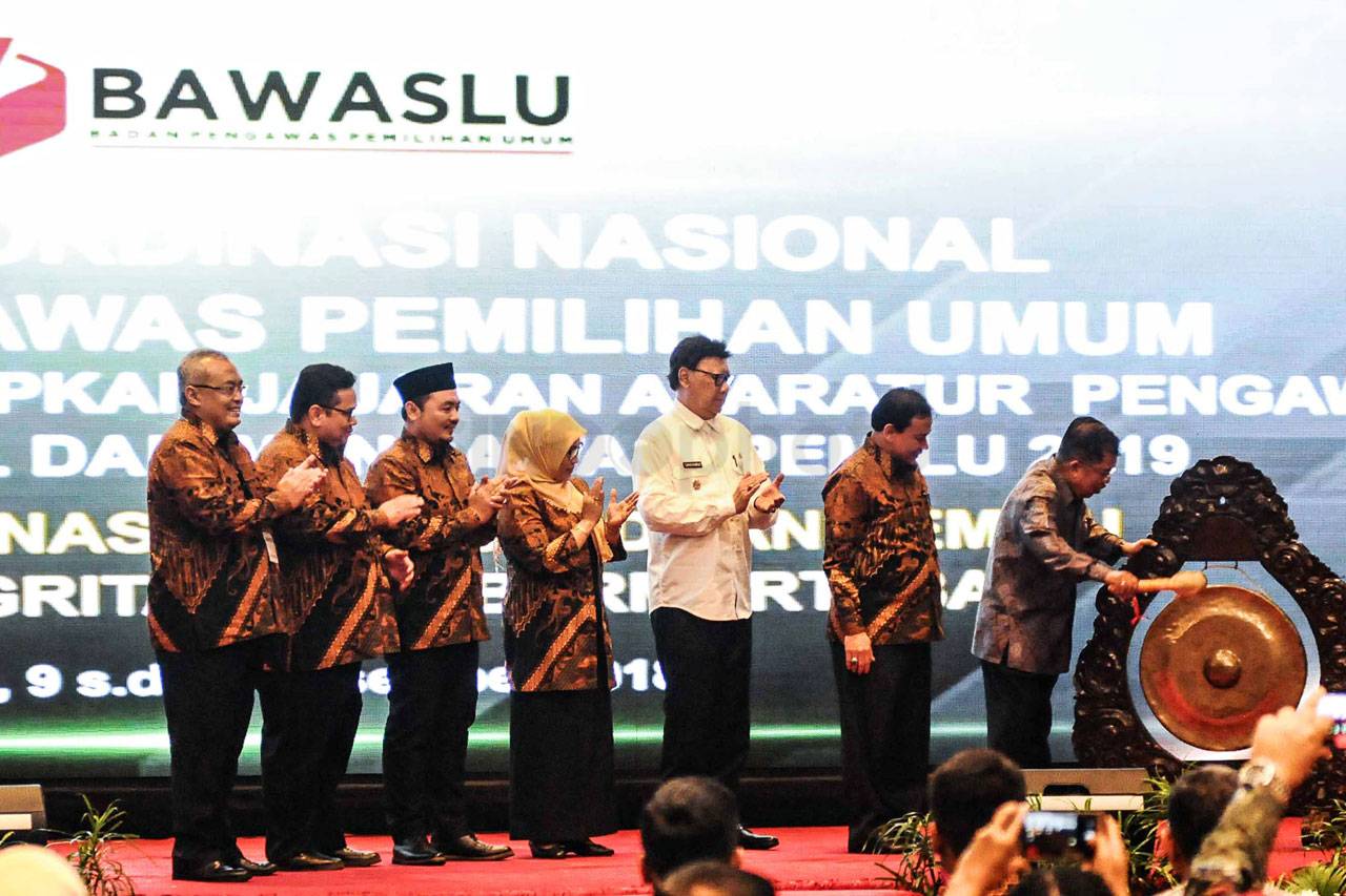 Wapres Jusuf Kalla Buka...