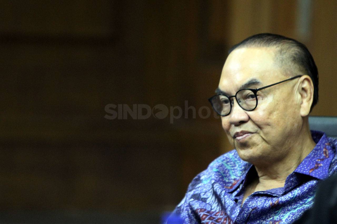 Johannes Budisutrisno...