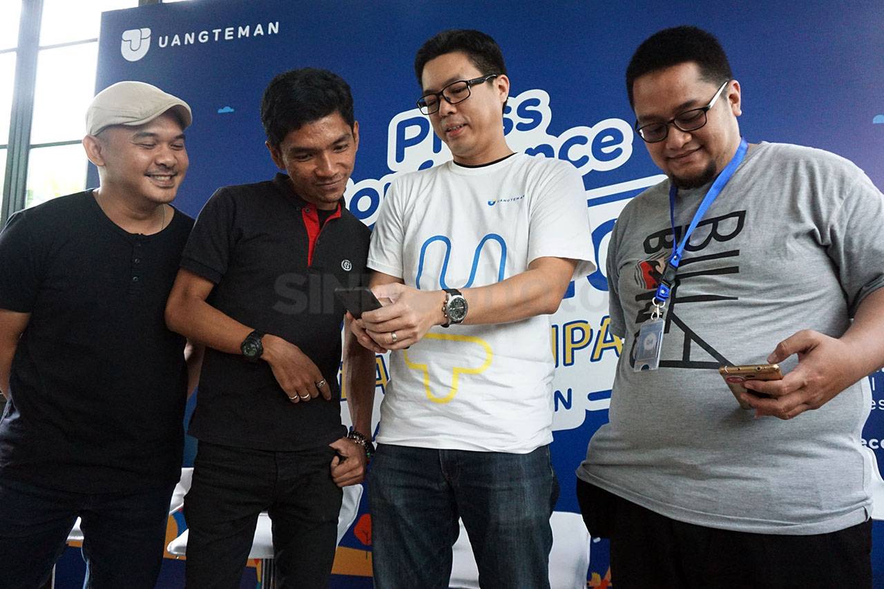 Payung Teduh Hadiri...