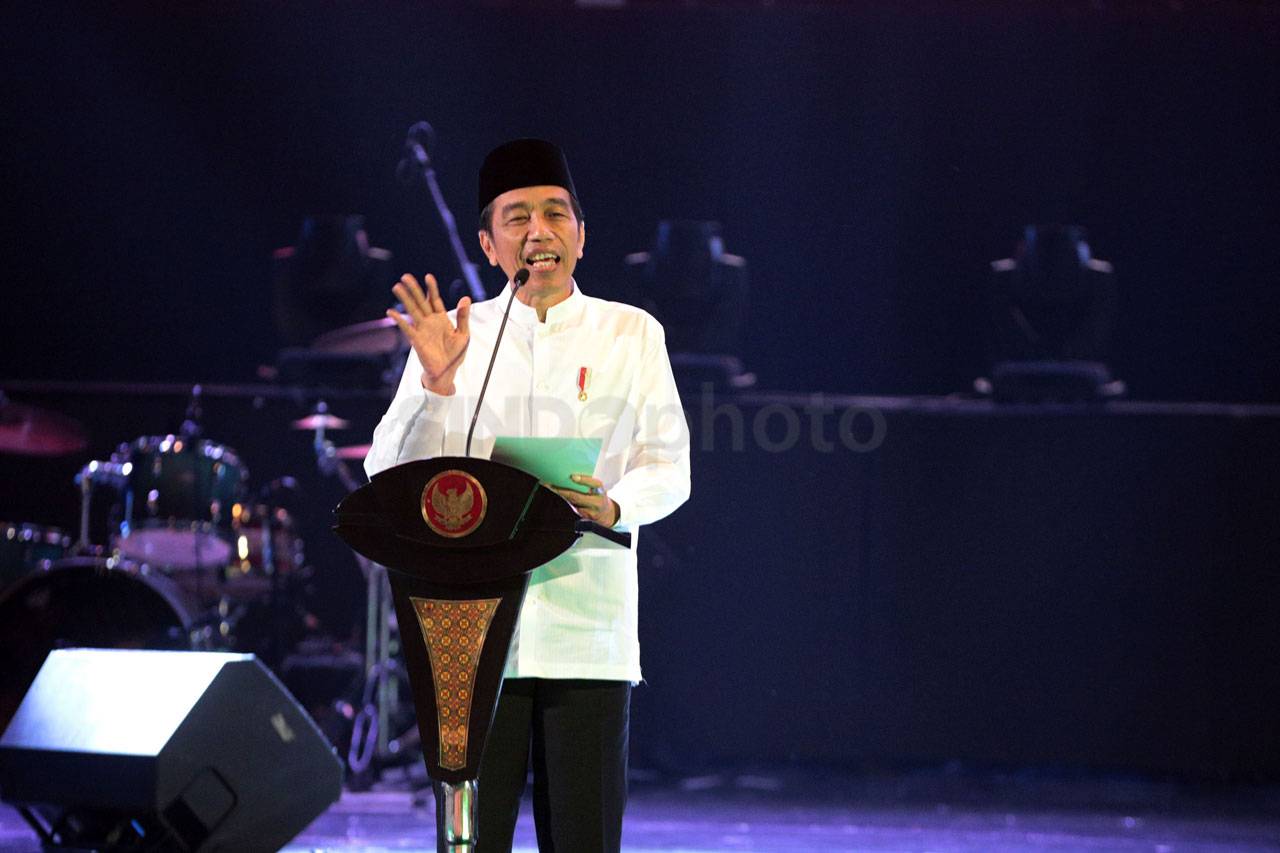 Presiden Jokowi Hadiri...
