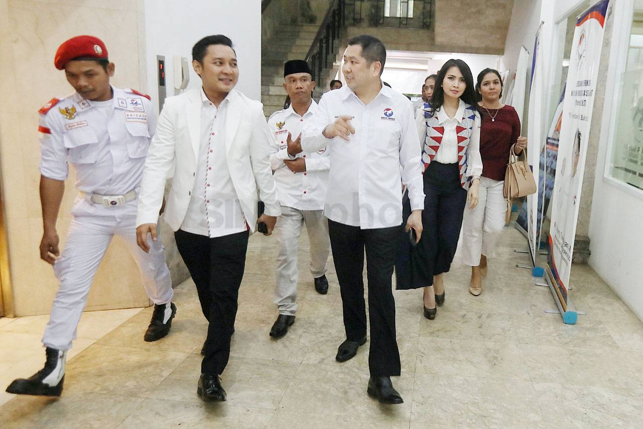 HT Hadiri Rakornas dan...