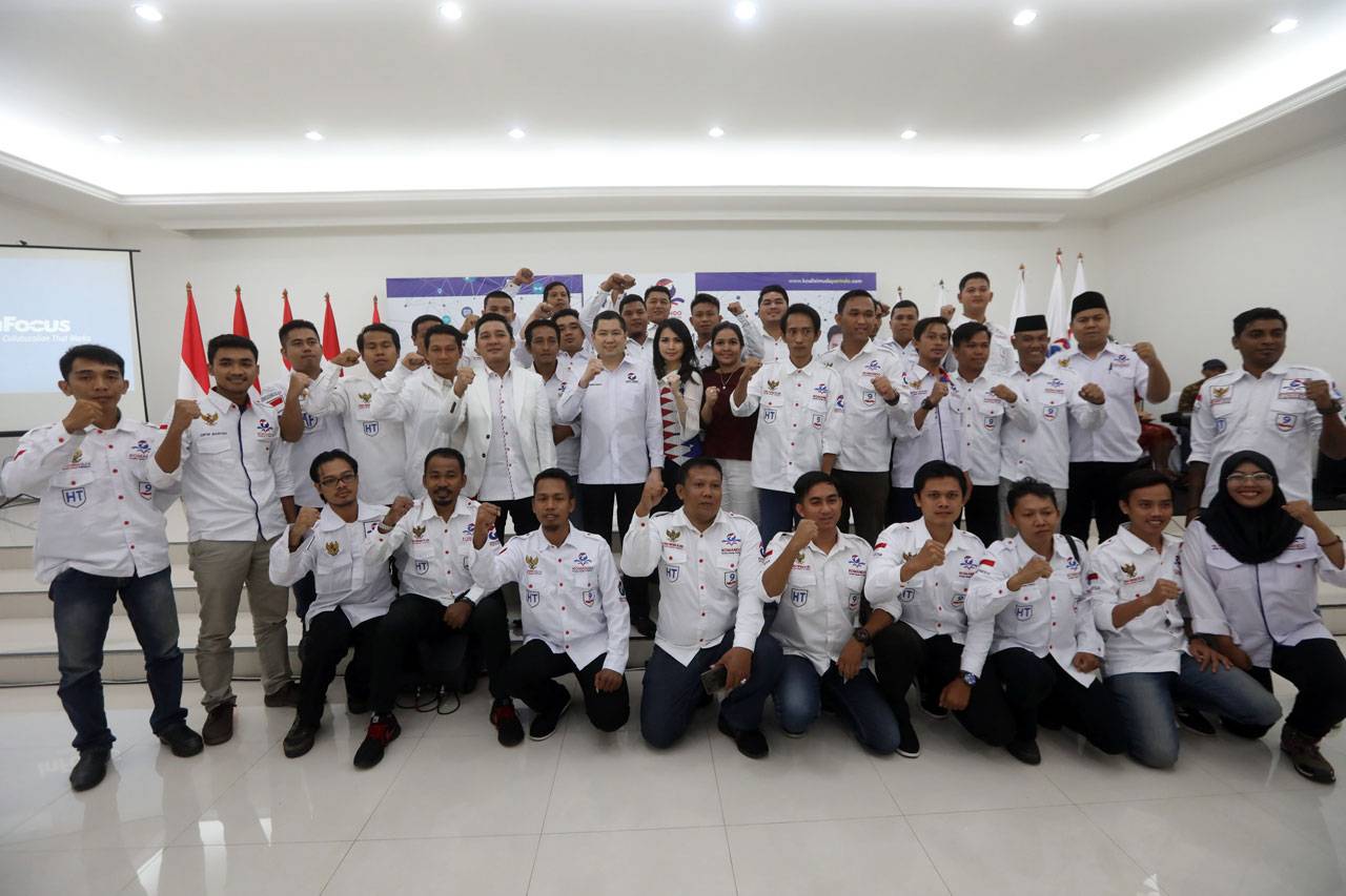 HT Hadiri Rakornas dan...