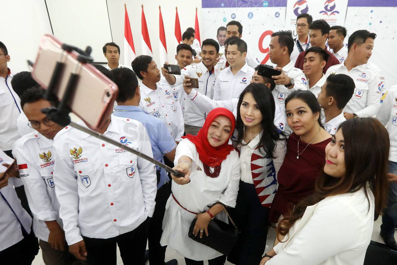 HT Hadiri Rakornas dan...