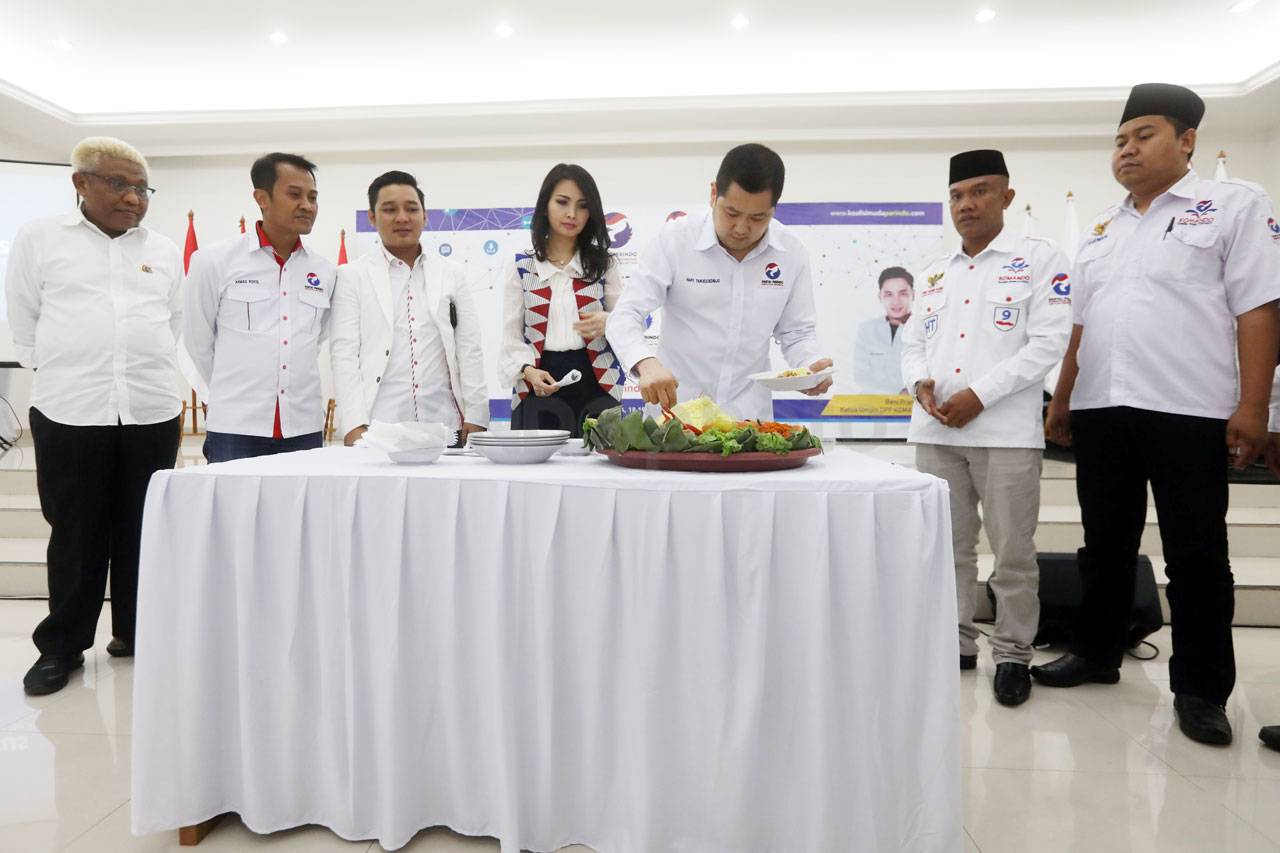HT Hadiri Rakornas dan...