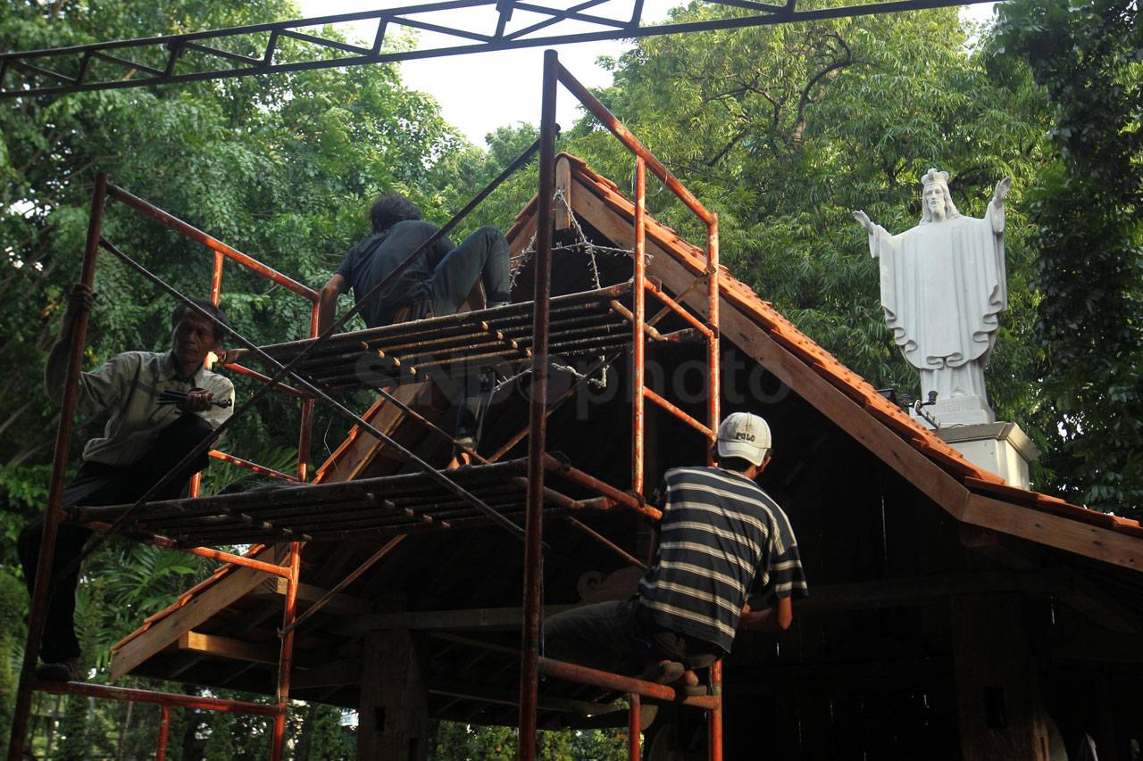 Persiapan Gereja Katedral...