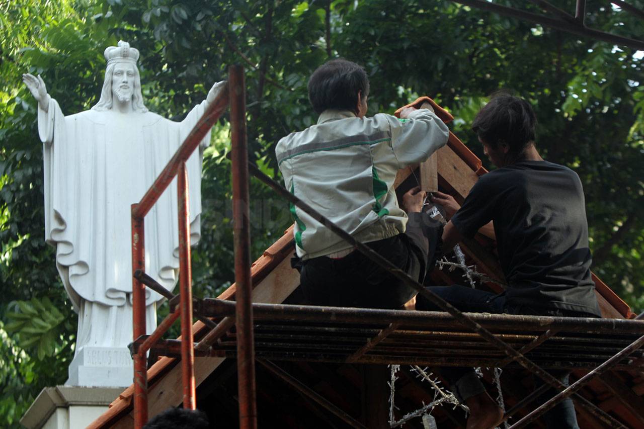 Persiapan Gereja Katedral...
